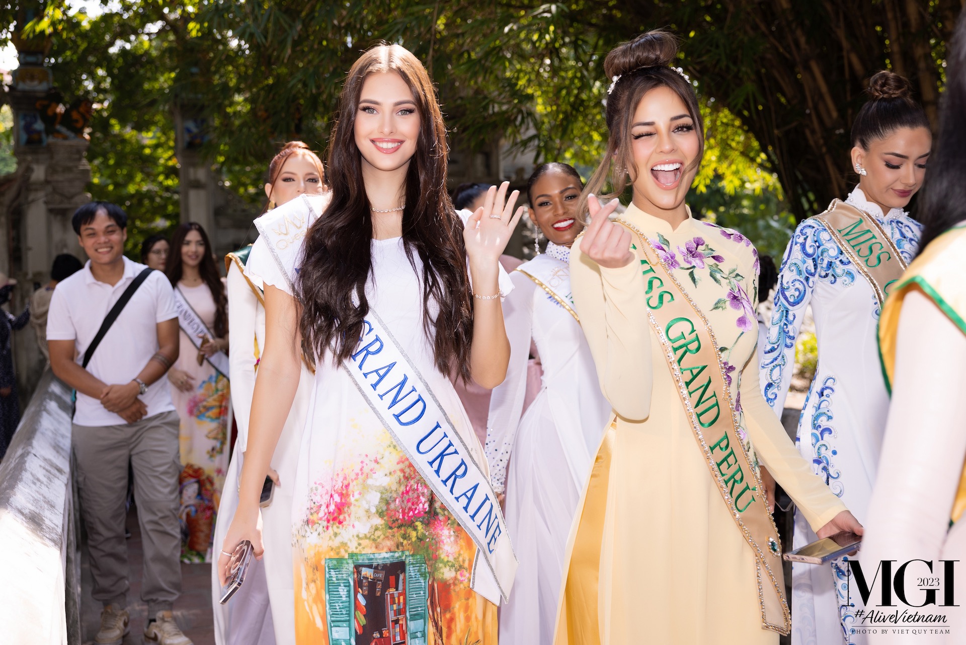 Dàn mỹ nhân 'Miss Grand International 2023' khoe sắc với áo dài Việt Nam   - Ảnh 6.