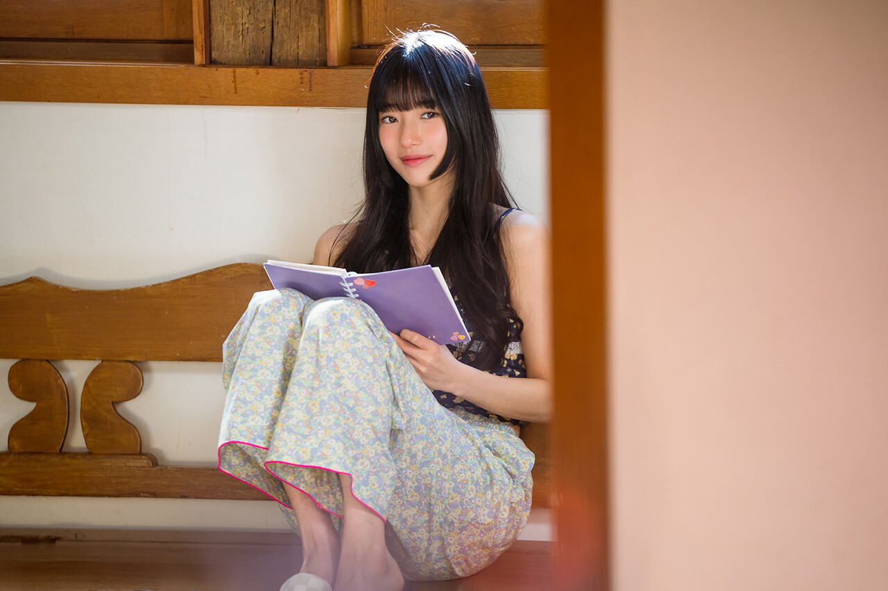 Suzy quyến rũ và cá tính trong phim mới - Ảnh 6.