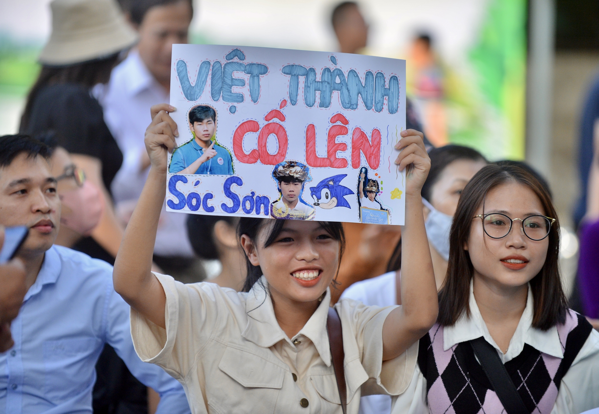 Người Sóc Sơn tái hiện truyền thuyết Thánh Gióng, tiếp lửa 'nhà leo núi' Nguyễn Việt Thành - Ảnh 8.