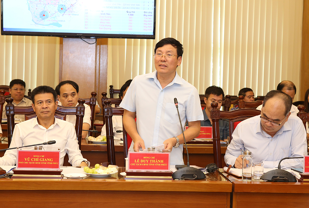 Ông Lê Duy Thành, Chủ tịch UBND tỉnh Vĩnh Phúc, phát biểu kết luận tại buổi làm việc