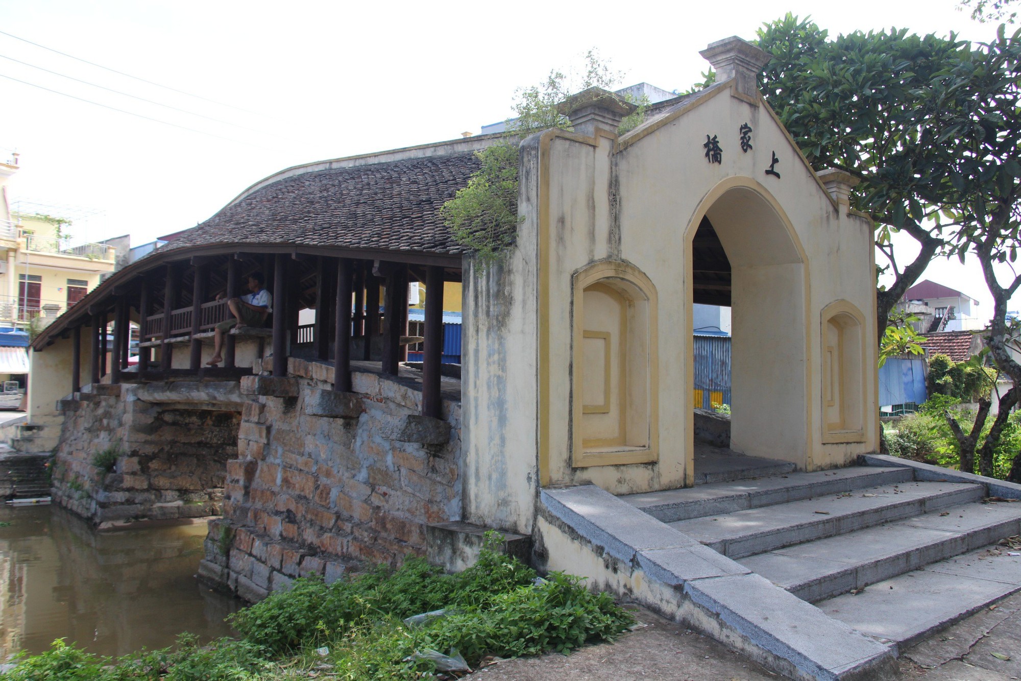  Ghé thăm cầu ngói Thượng Nông hơn 300 tuổi ở Nam Định - Ảnh 2.