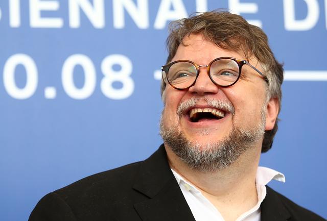 Guillermo del Toro lần đầu chạm tay vào 'Chiến tranh giữa các vì sao'  - Ảnh 1.