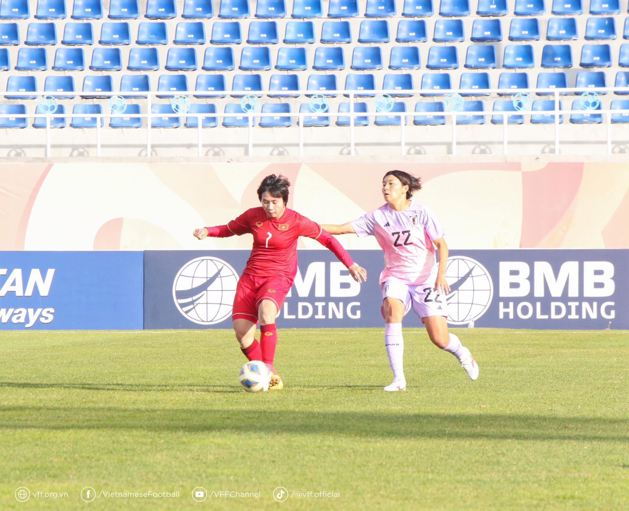 HLV Mai Đức Chung xúc động sau trận đấu cuối cùng với đội tuyển nữ Việt Nam - Ảnh 5.