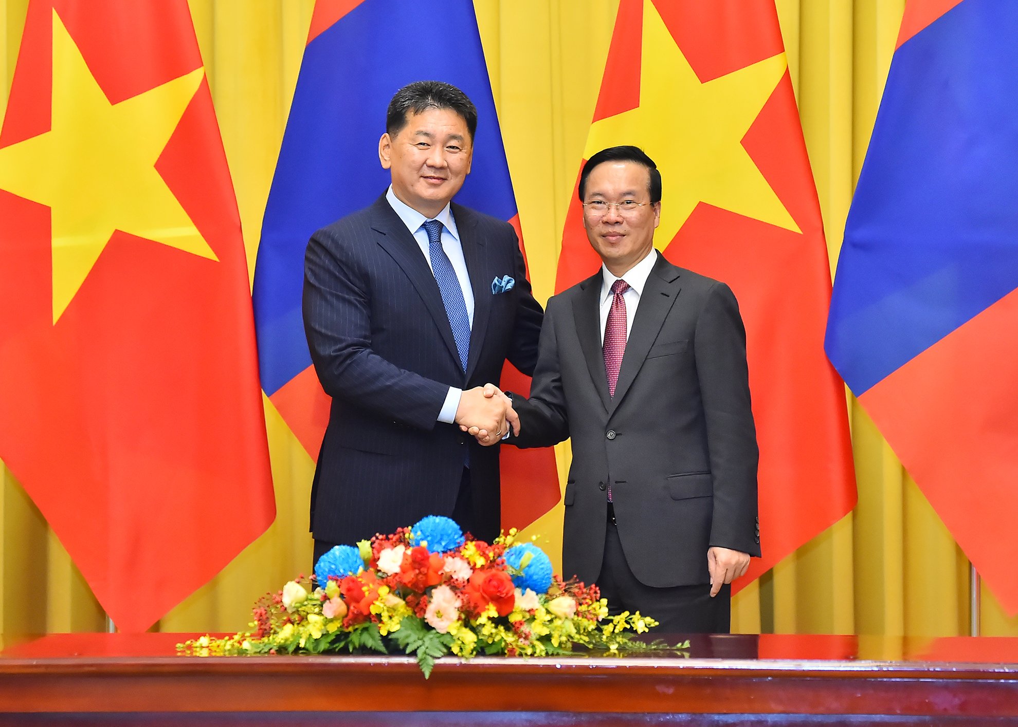 Chủ tịch nước Võ Văn Thưởng chủ trì lễ đón Tổng thống Mông Cổ - Ảnh 5.