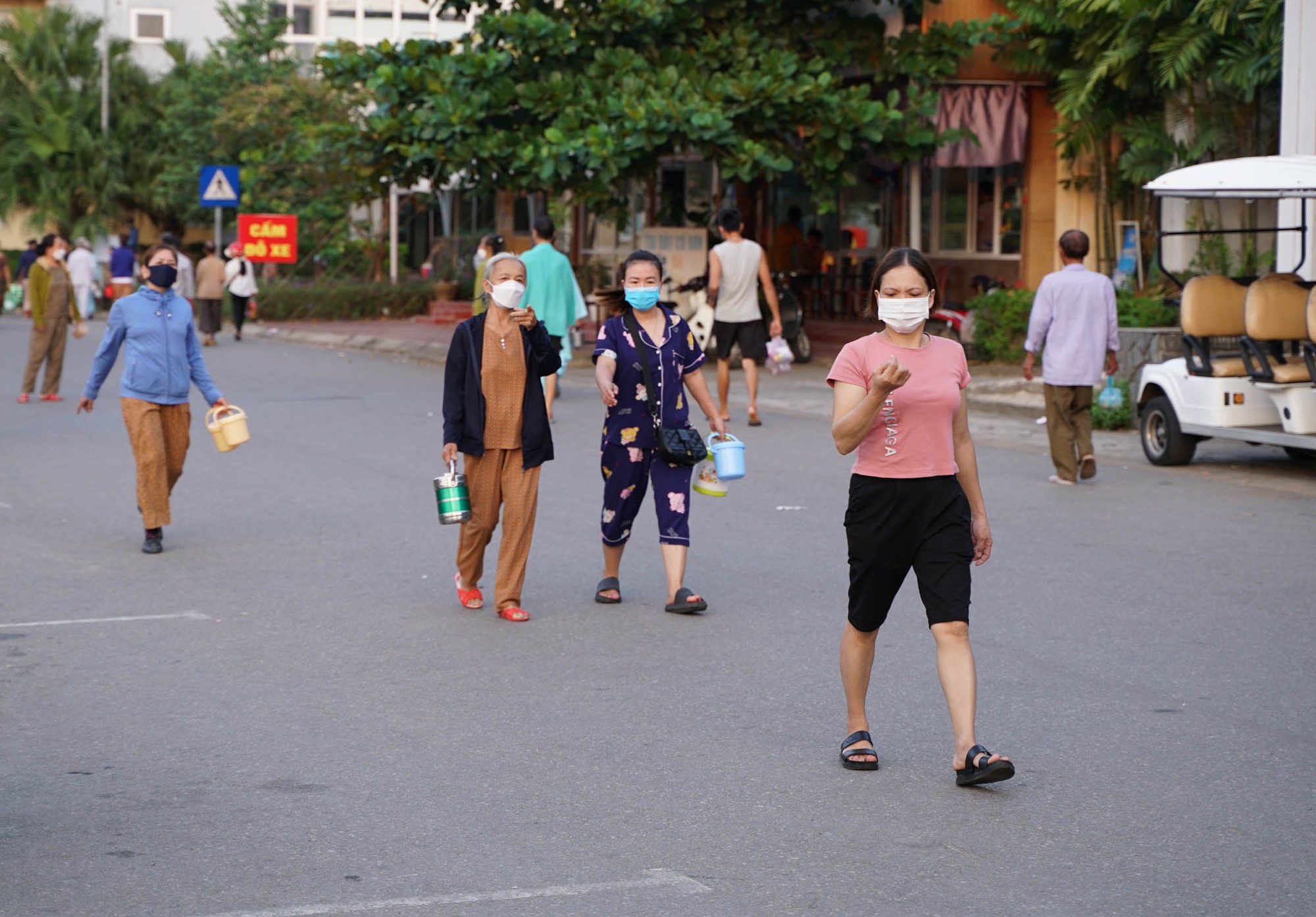 Hết vơi lại đầy - Ảnh 5. Hết vơi lại đầy - Ảnh 5.
