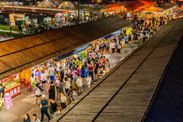Chợ đêm Dongdamen - Thiên đường mua sắm và ẩm thực tại Đài Loan - Ảnh 3.