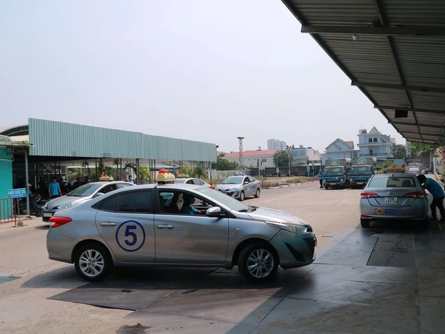 Nhiều người học bằng lái ô tô kêu cứu: Nơi dính 'lùm xùm' vừa có giám đốc - Ảnh 1. Nhiều người học bằng lái ô tô kêu cứu: Nơi dính 'lùm xùm' vừa có giám đốc - Ảnh 1.