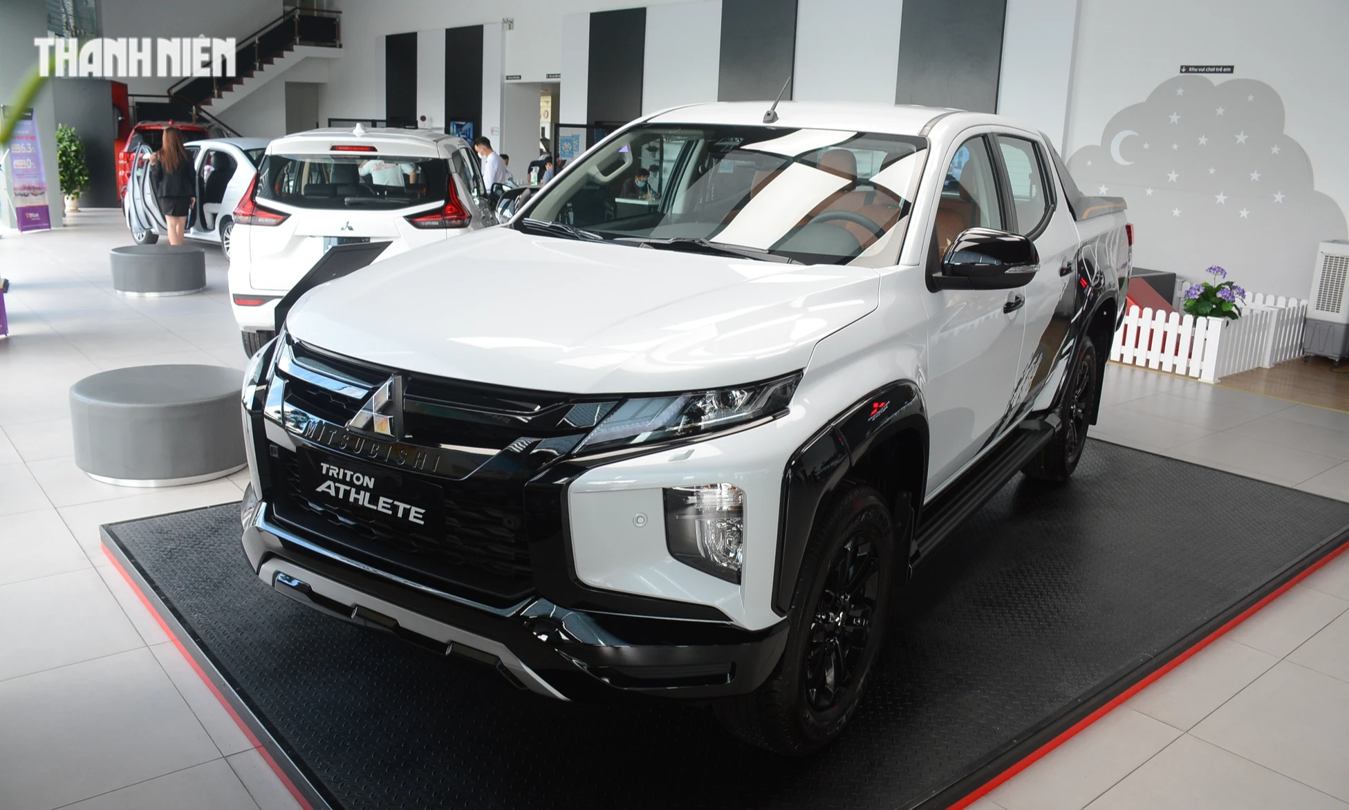 Tăng mua sắm xe bán tải, người Việt chuộng Ford Ranger, Mitsubishi Triton - Ảnh 3. Tăng mua sắm xe bán tải, người Việt chuộng Ford Ranger, Mitsubishi Triton - Ảnh 3.
