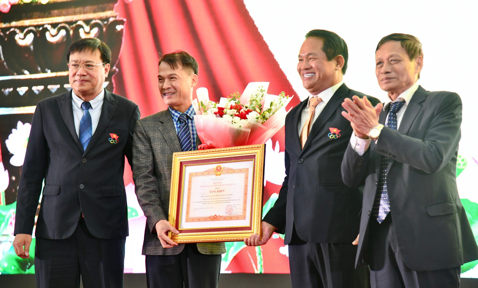 Tri ân HLV Mai Đức Chung và trao thưởng các tuyển thủ Việt Nam giành HCV ASIAD 19 - Ảnh 1.