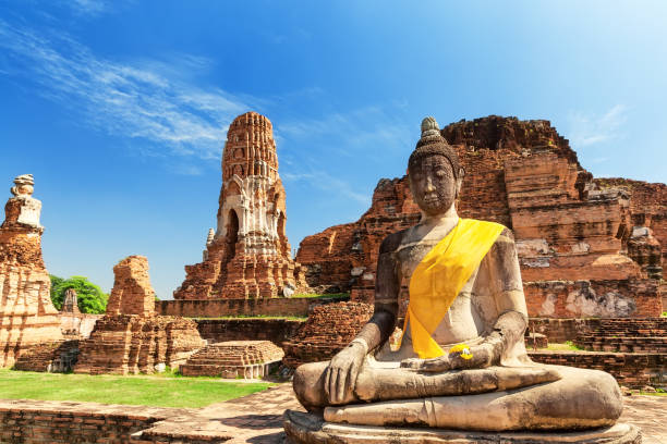 Bước vào quá khứ tại cố đô Ayutthaya: Khám phá di sản văn hóa của Thái Lan - Ảnh 5. Bước vào quá khứ tại cố đô Ayutthaya: Khám phá di sản văn hóa của Thái Lan - Ảnh 5.