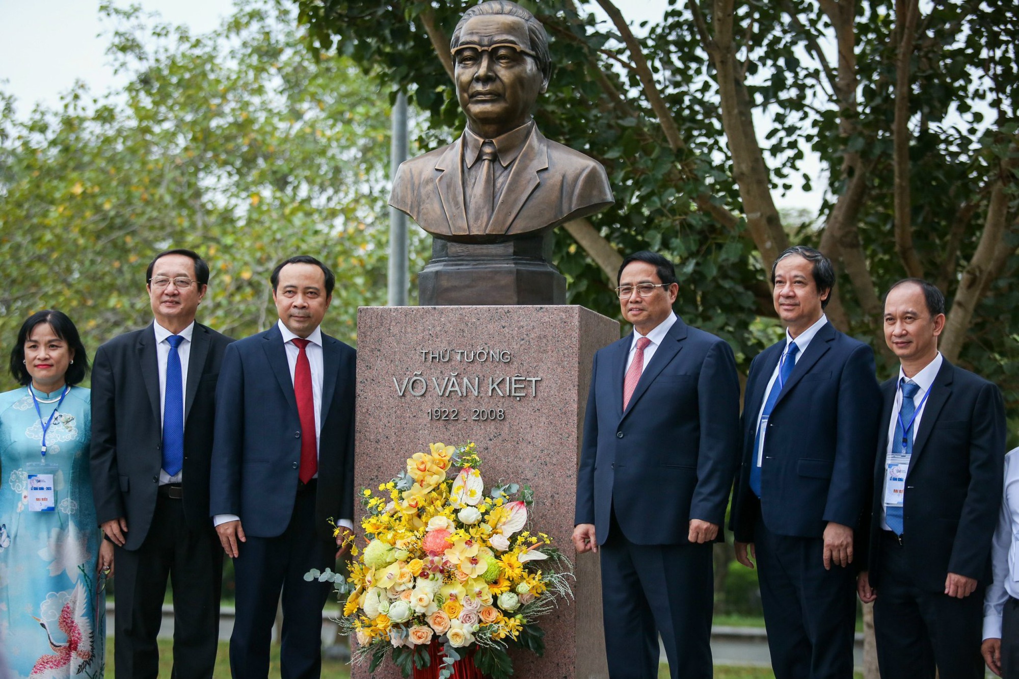 Thủ tướng Chính phủ Phạm Minh Chính giao lưu với sinh viên trong lễ khai khóa - Ảnh 4.