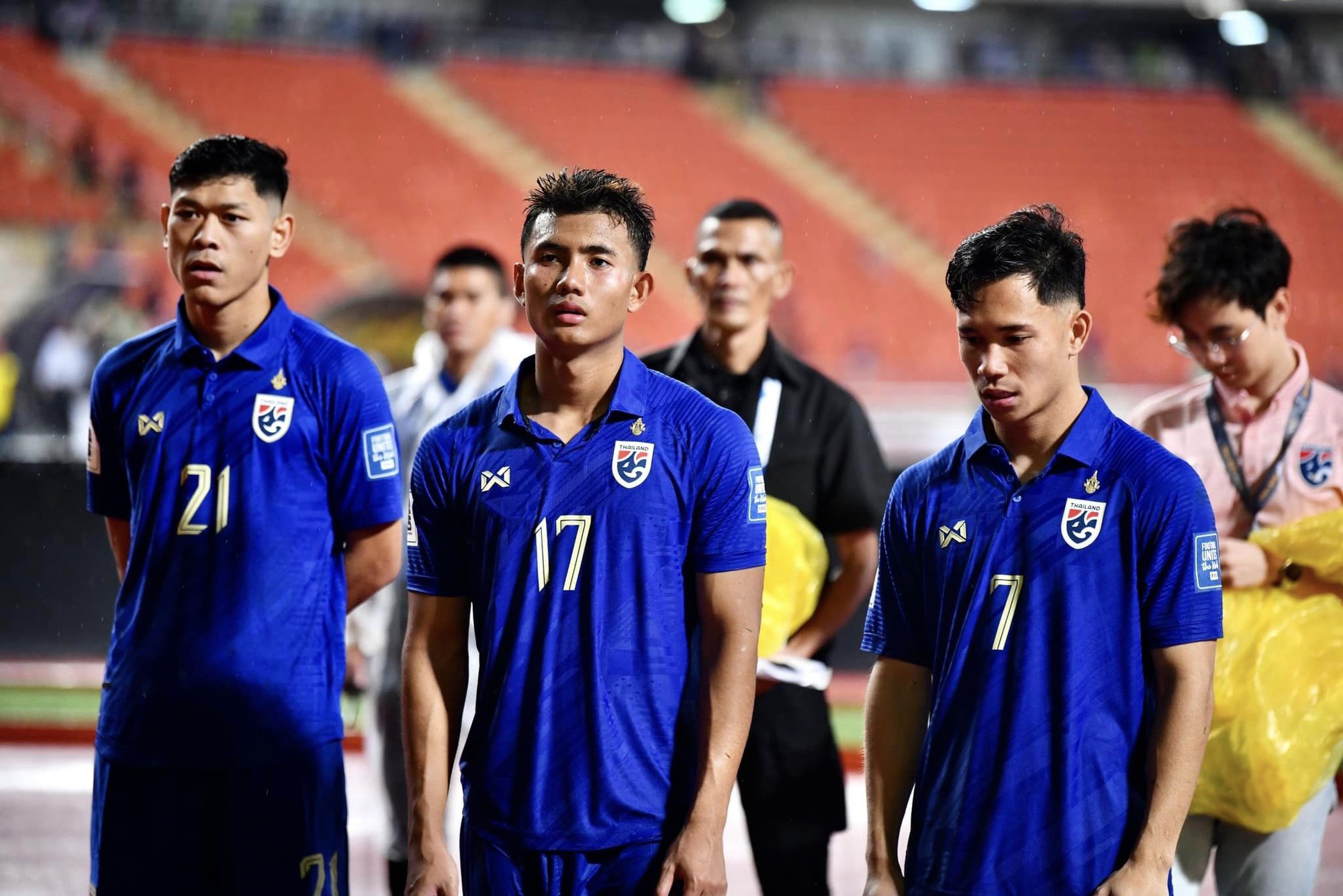 Đội tuyển Thái Lan nhận 'hung tin sau trận thua ngược thất vọng trước Trung Quốc - Ảnh 2.