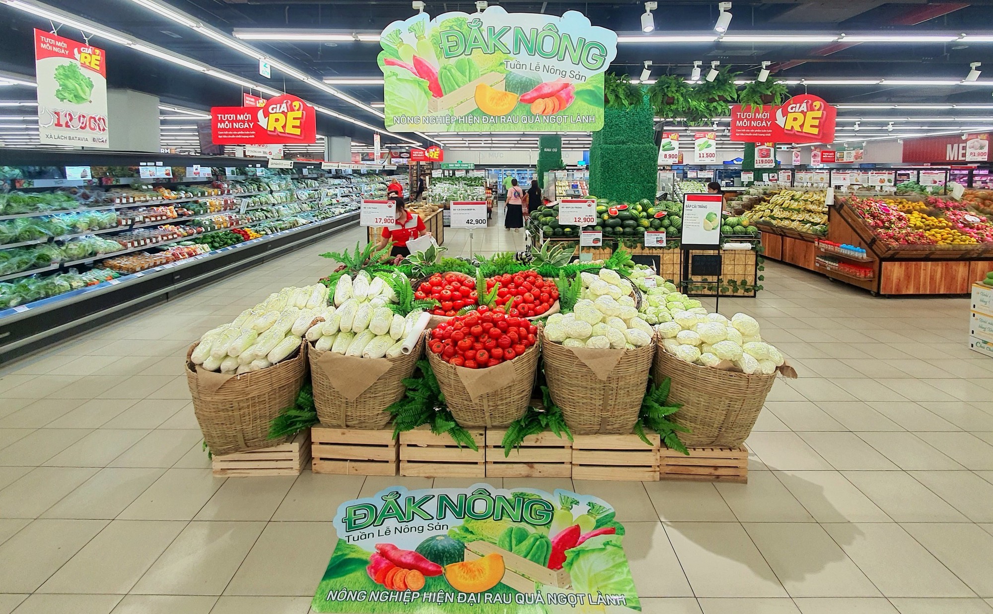 LOTTE Mart G Vp dnh tng u i c quyn cho khch hng thnh vin