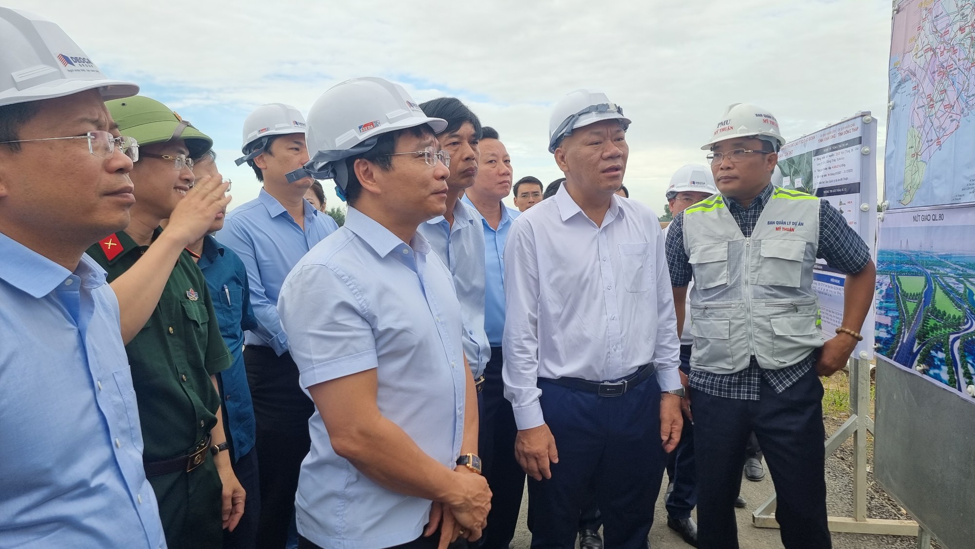 Cao tốc Cần Thơ - Cà Mau cần 17 triệu m3 cát - Ảnh 1. Cao tốc Cần Thơ - Cà Mau cần 17 triệu m3 cát - Ảnh 1.