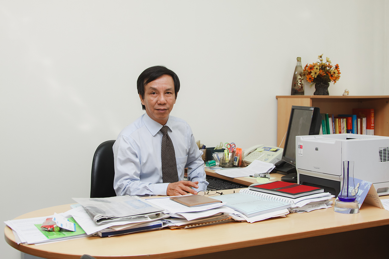 THÁNG 11 - THUỞ ẤY, BÂY GIỜ - Ảnh 2. THÁNG 11 - THUỞ ẤY, BÂY GIỜ - Ảnh 2.