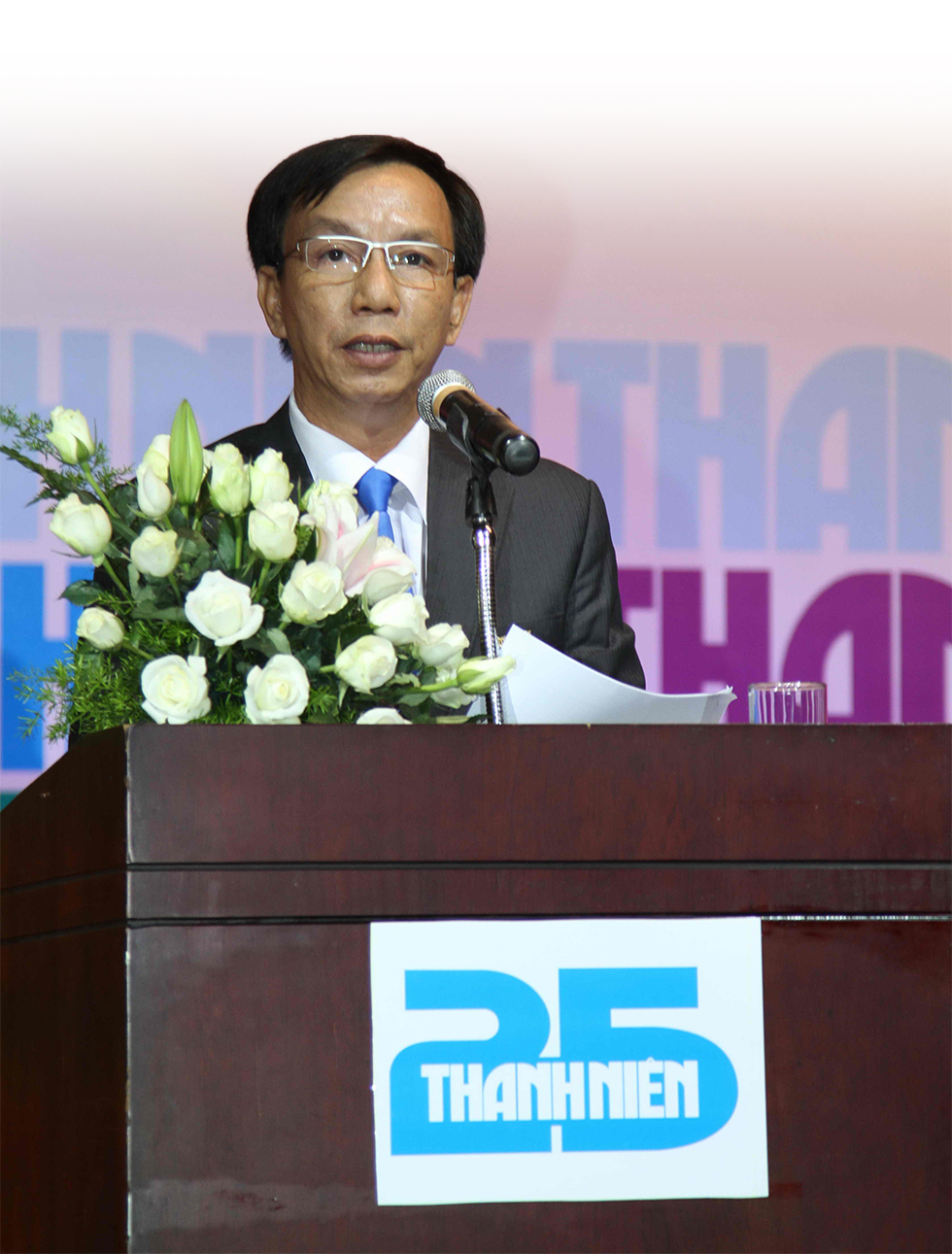 THÁNG 11 - THUỞ ẤY, BÂY GIỜ - Ảnh 1. THÁNG 11 - THUỞ ẤY, BÂY GIỜ - Ảnh 1.