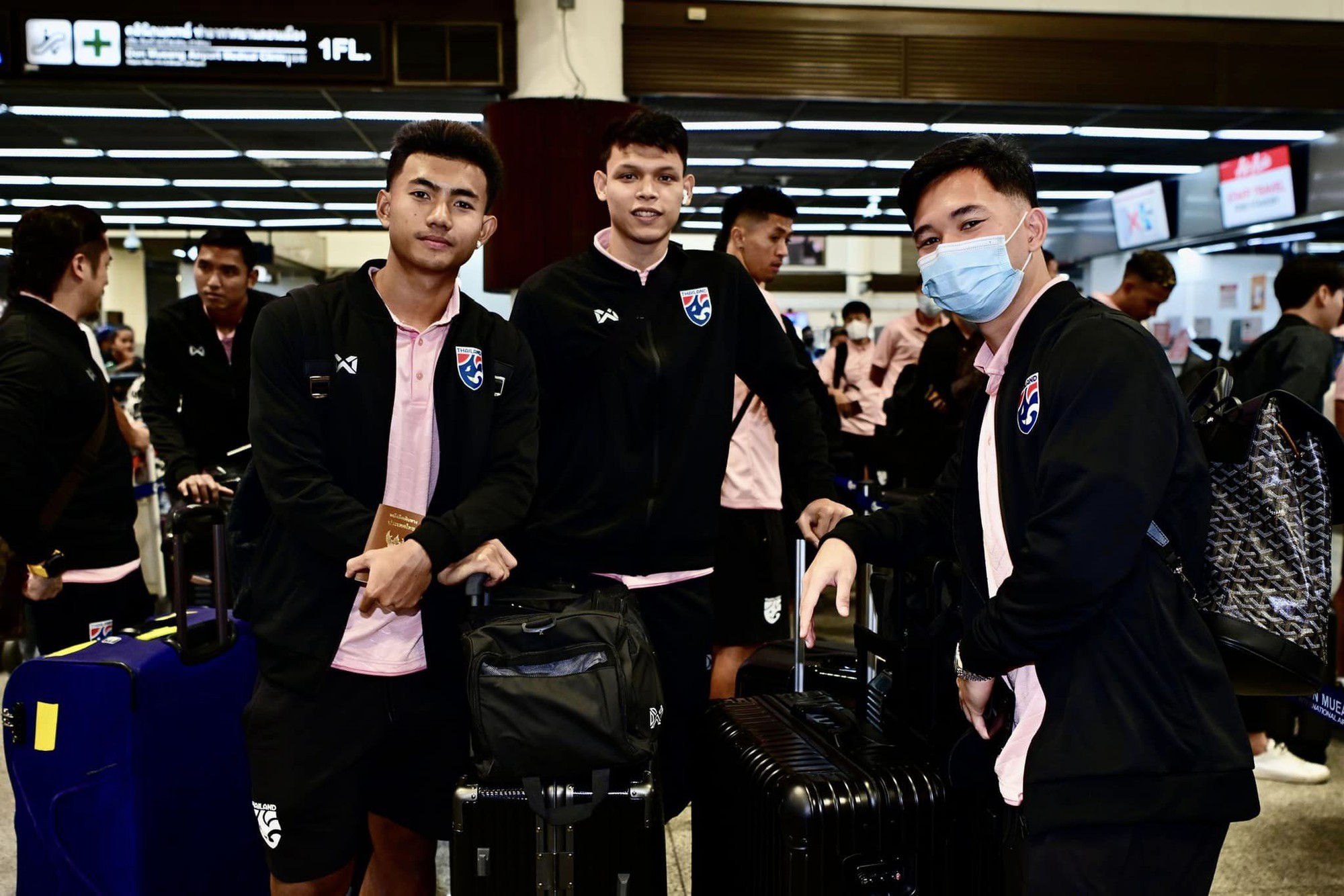 'Messi Chanathip' vào viện, đội tuyển Thái Lan thiệt quân nặng - Ảnh 2. 'Messi Chanathip' vào viện, đội tuyển Thái Lan thiệt quân nặng - Ảnh 2.