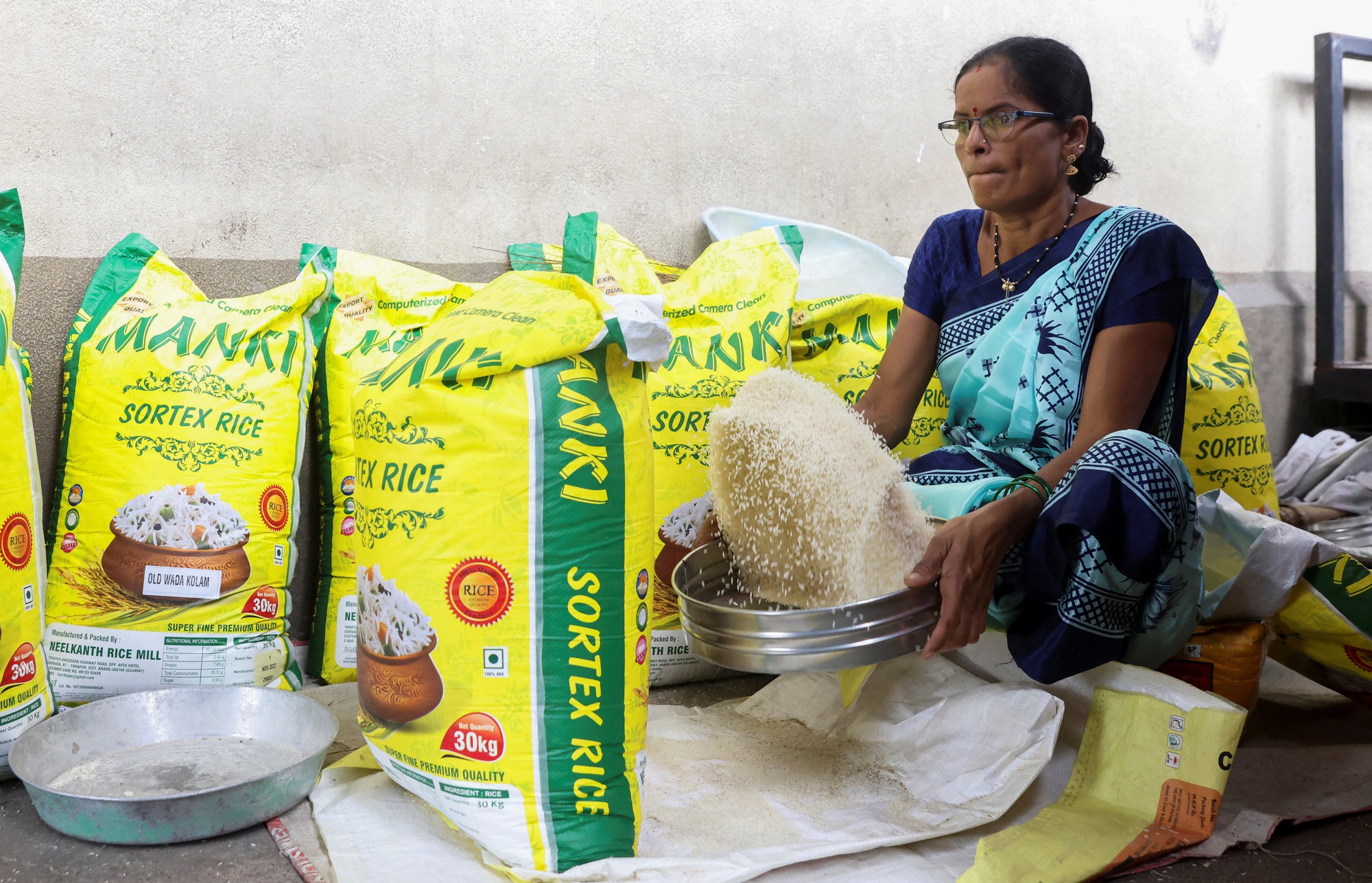  Ấn Độ dự kiến cấm xuất khẩu gạo đến 2024  - Ảnh 1.