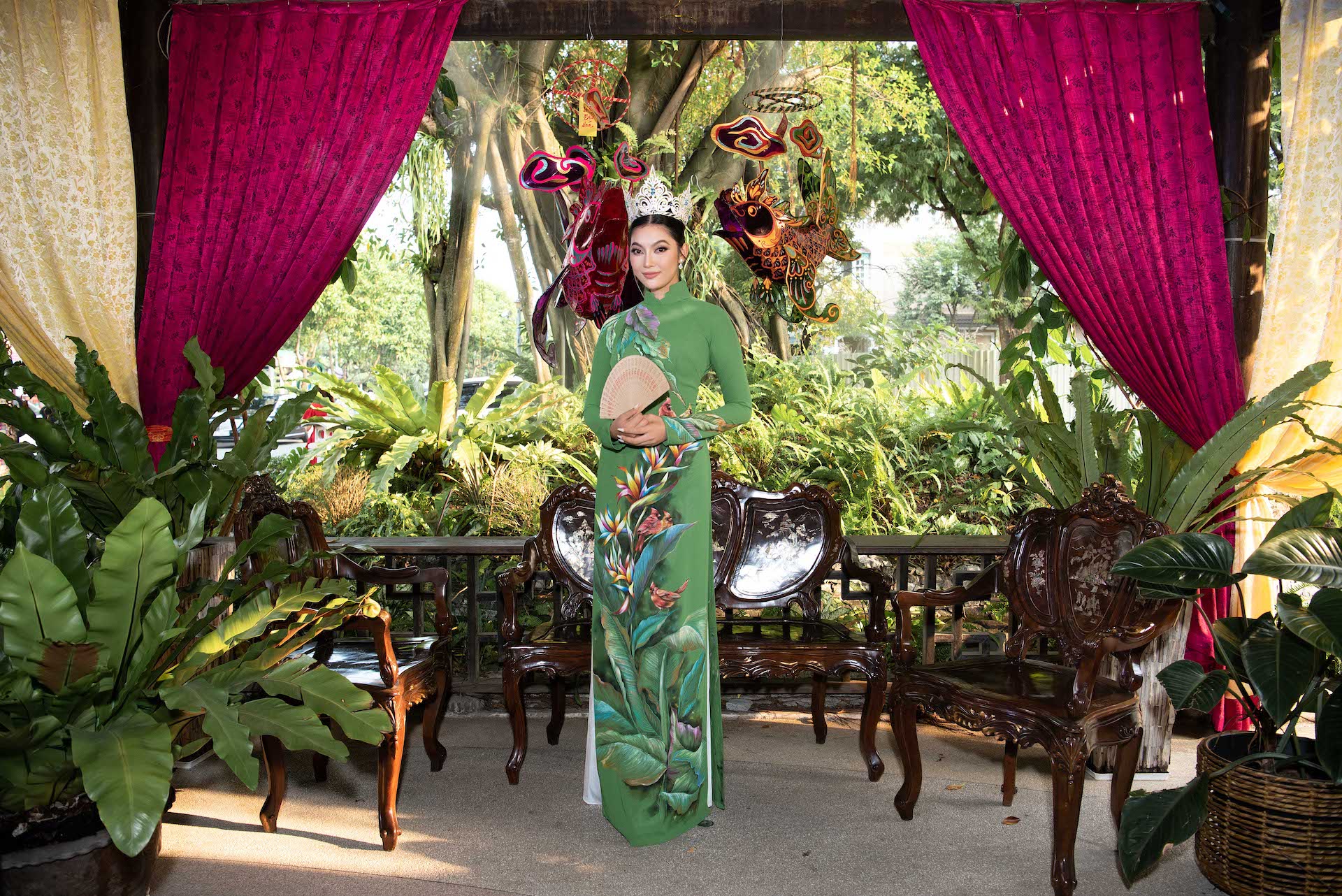 Hoa hậu Đại dương Thu Uyên khoe sắc cùng loạt mỹ nhân Việt - Ảnh 1.