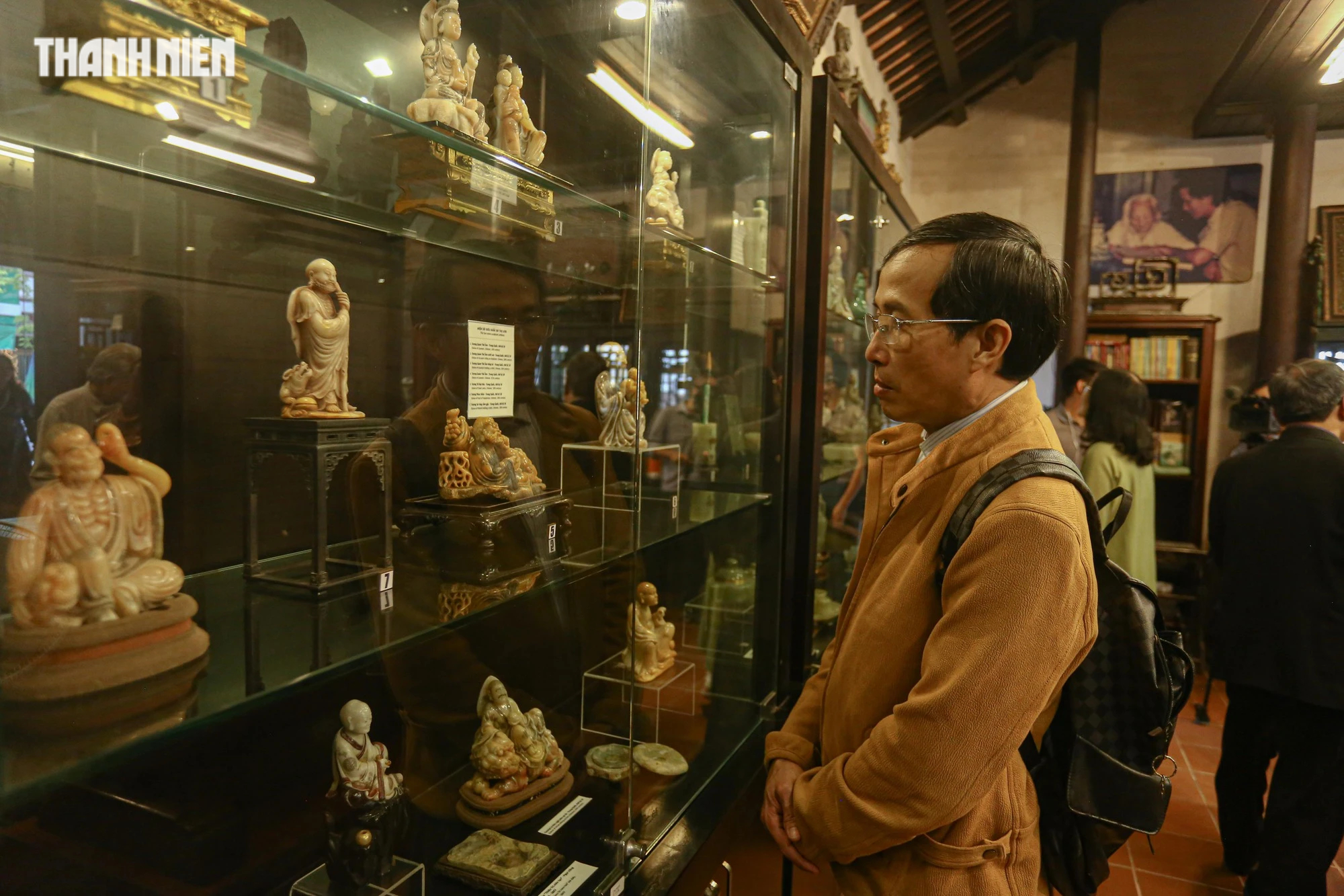 Chiêm ngưỡng hơn 70 món ngọc quý thời Nguyễn đang được trưng bày tại Huế - Ảnh 10.