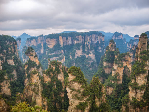 Khám phá vẻ đẹp hoang sơ của công viên quốc gia Trương Gia Giới tại Trung Quốc  - Ảnh 1.