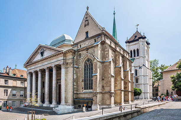 Du lịch trải nghiệm Geneva: Khám phá vẻ đẹp kỳ diệu của thành phố hòa bình - Ảnh 4. Du lịch trải nghiệm Geneva: Khám phá vẻ đẹp kỳ diệu của thành phố hòa bình - Ảnh 4.
