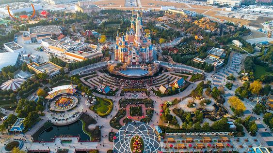 Khu vui chơi Disneyland Thượng Hải: Khám phá Kỳ Diệu và Tưởng Tượng  - Ảnh 1.