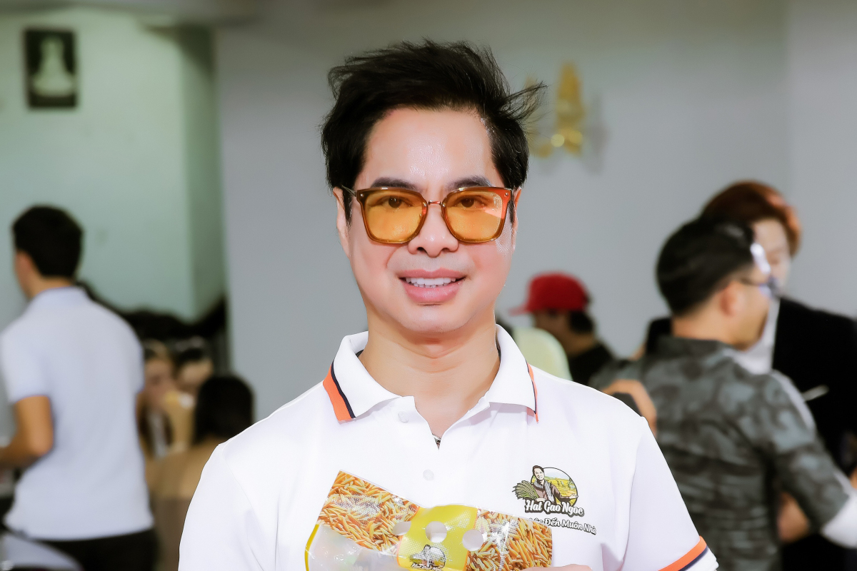 Danh ca Ngọc Sơn thành lập công ty gạo - Ảnh 1. Danh ca Ngọc Sơn thành lập công ty gạo - Ảnh 1.