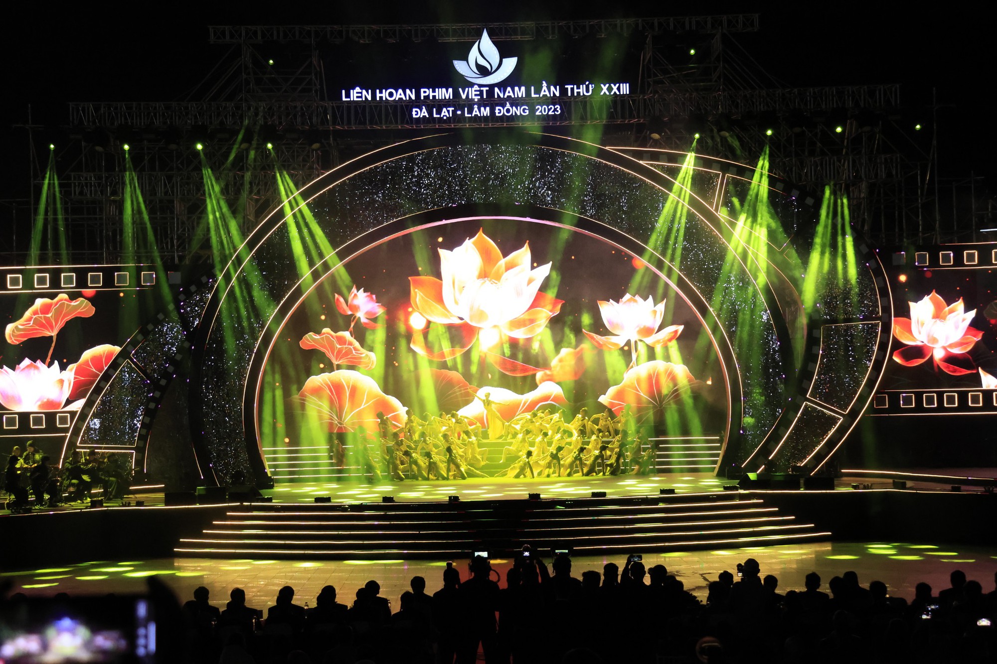 Đêm khai mạc Liên hoan phim Việt Nam đầy ấn tượng ở phố núi Đà Lạt - Ảnh 4.