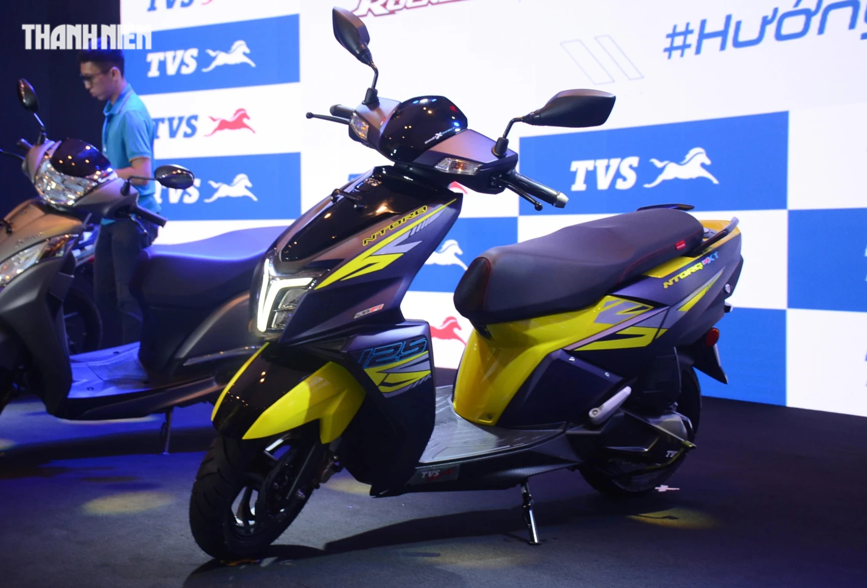 TVS Ntorq giá từ 32,9 triệu đồng, có gì để cạnh tranh Honda Vario 125? - Ảnh 3.