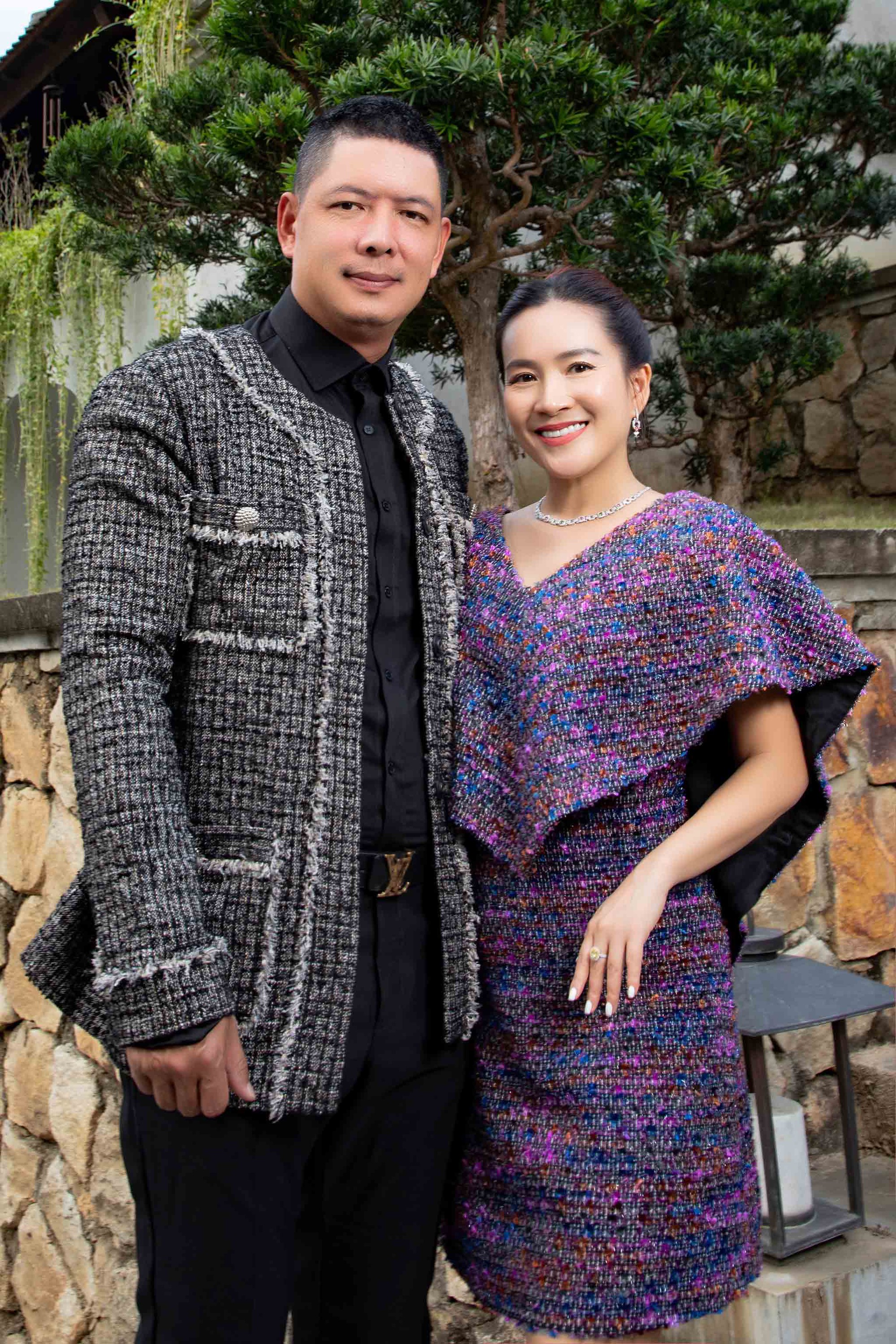 Diễm My 9X và chồng Việt kiều tình tứ đi xem show thời trang - Ảnh 10.