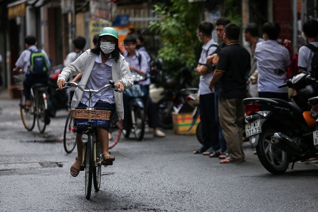 Dạy thêm là nghề kinh doanh có điều kiện: Cần tâm trong sáng của người thầy - Ảnh 1.