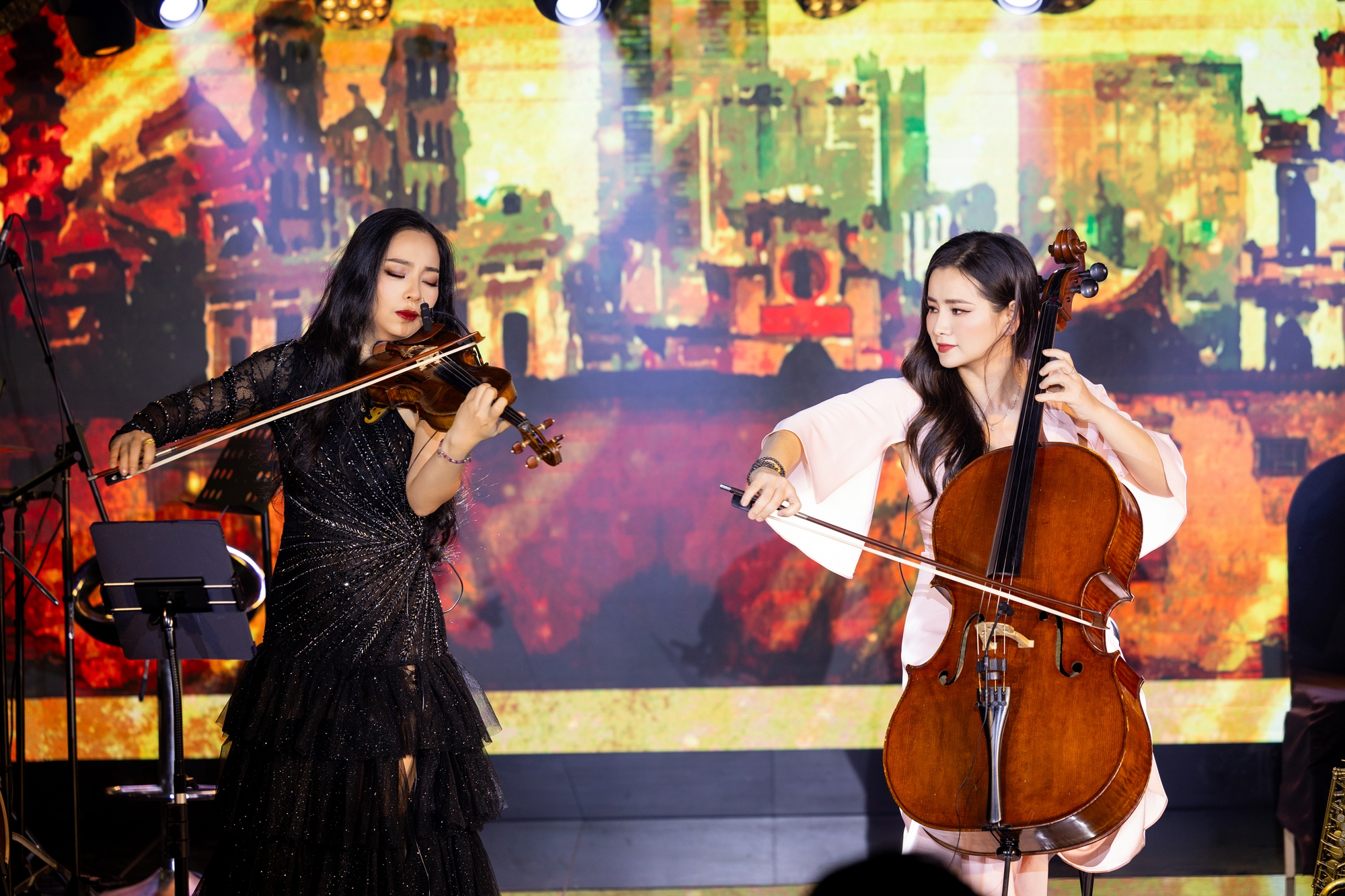 Nghệ sĩ cello Hà Miên lần đầu kết hợp cùng con rể Thanh Lam  - Ảnh 4.
