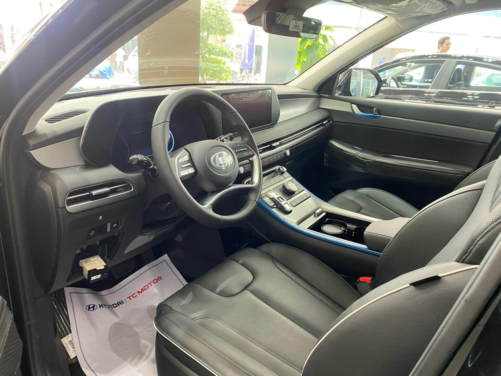 Cận cảnh Hyundai Palisade bản tiêu chuẩn, giá hơn 1,4 tỉ đồng tại Việt Nam - Ảnh 3. Cận cảnh Hyundai Palisade bản tiêu chuẩn, giá hơn 1,4 tỉ đồng tại Việt Nam - Ảnh 3.