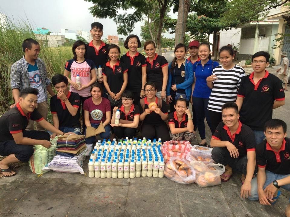 Nhấn vào ảnh để phóng to Chàng trai khởi nghiệp bán bánh mì, vô tình trở thành... shipper kết nối yêu thương- Ảnh 3.