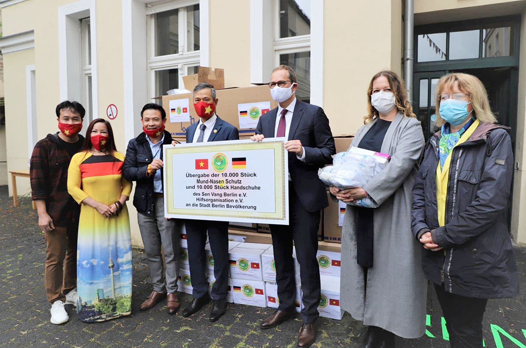 สถานที่ที่ผู้มีจิตใจดีมารวมตัวกัน - ภาพที่ 2 Nơi hội tụ những tấm lòng vàng - Ảnh 2.