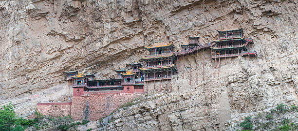  Khám phá những địa điểm nổi tiếng tại Trung Quốc: - Ảnh 4.