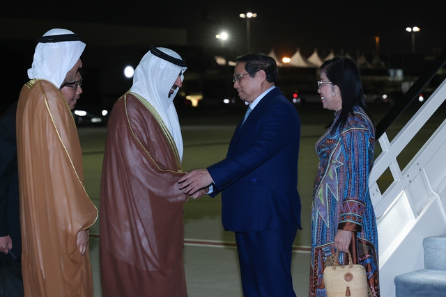 Thủ tướng tới Dubai, tham dự COP28 và các hoạt động tại UAE - Ảnh 1.