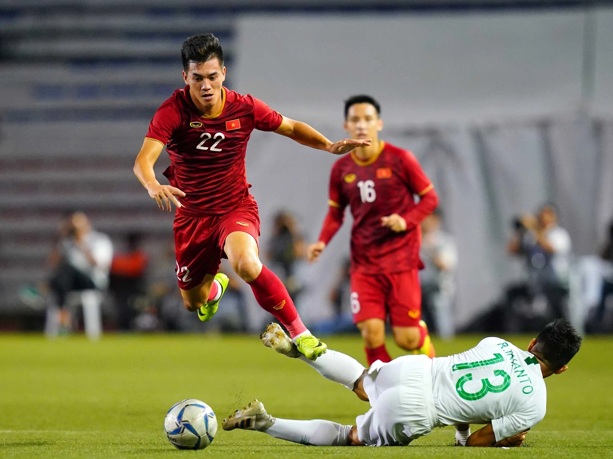 Đội tuyển Việt Nam có cách đối phó với bất lợi ở trận gặp Philippines - Ảnh 1.