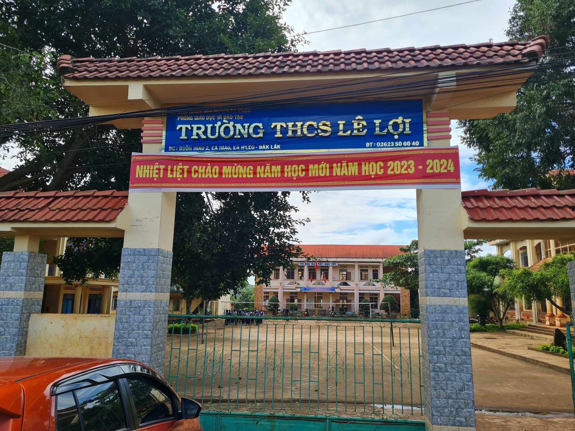 Phụ huynh tố giáo viên miệt thị khiến học sinh suy sụp, “sụt hơn 10 ký” - Ảnh 2. Phụ huynh tố giáo viên miệt thị khiến học sinh suy sụp, “sụt hơn 10 ký” - Ảnh 2.