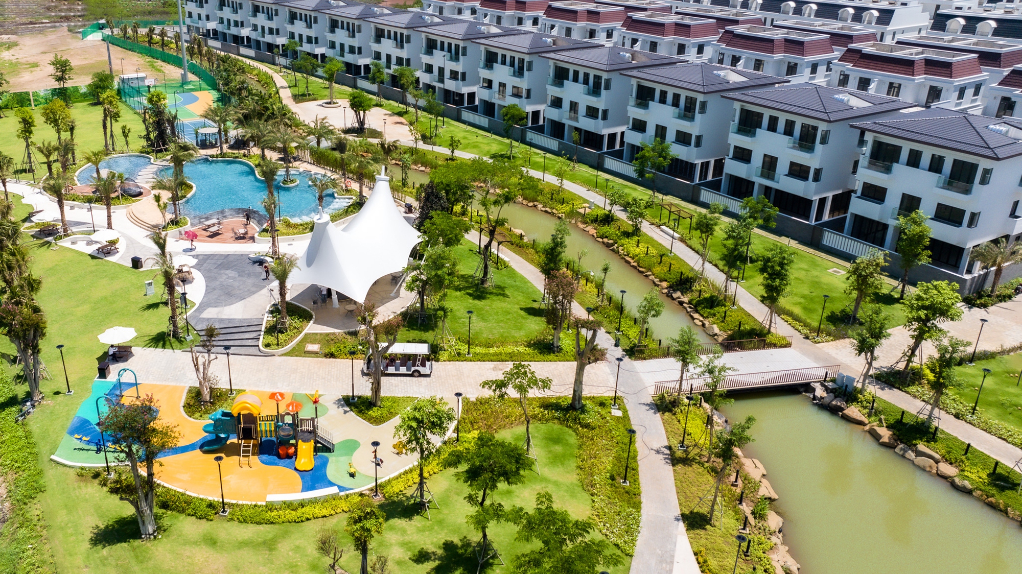Doanh nghiệp khóc tức tưởi vì bị dồn đến chân tường  - Ảnh 2.