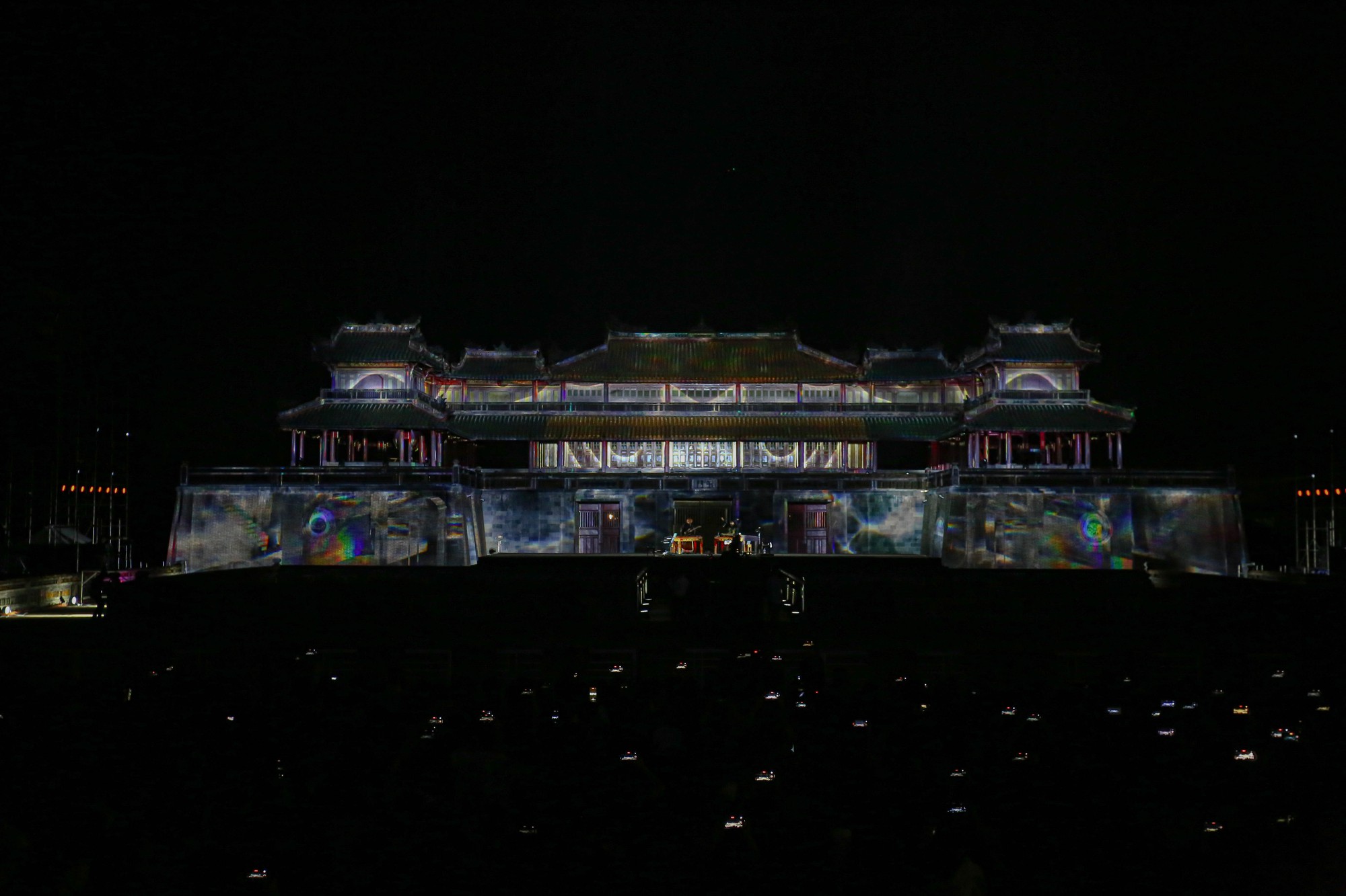 Đêm Ngọ Môn lung linh khép lại tuần lễ âm nhạc quốc tế Huế 2023 - Ảnh 5.
