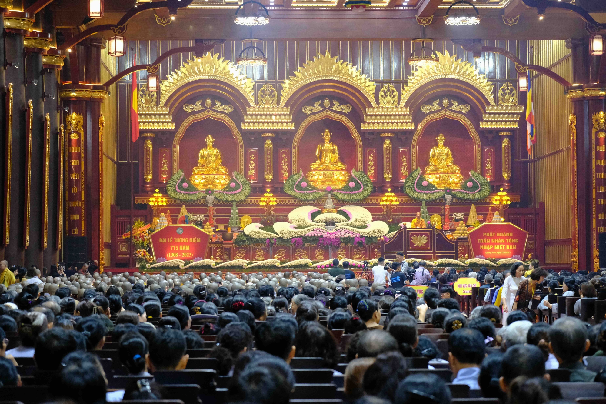 Xúc động đại lễ tưởng niệm 715 Phật Hoàng Trần Nhân Tông nhập Niết bàn  - Ảnh 1.
