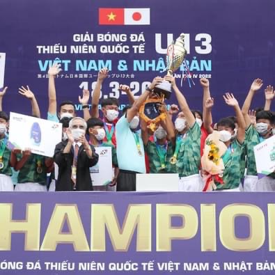 Hào hứng 12 đội tham dự giải bóng đá thiếu niên quốc tế U.13 Việt Nam-Nhật Bản - Ảnh 1.