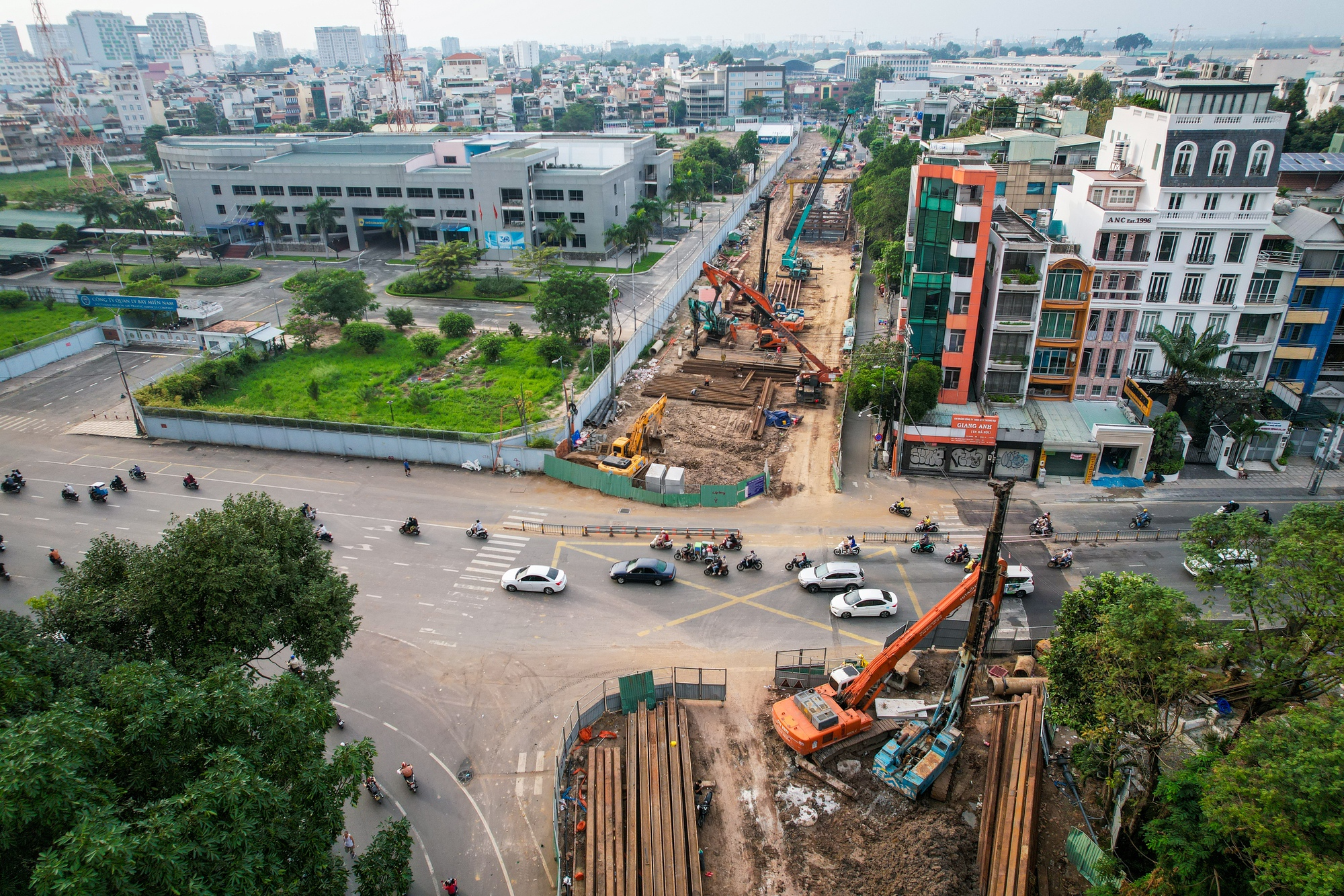 Hầm chui ngàn tỉ giảm tải cửa ngõ sân bay Tân Sơn Nhất dồn dập tăng tốc - Ảnh 9.