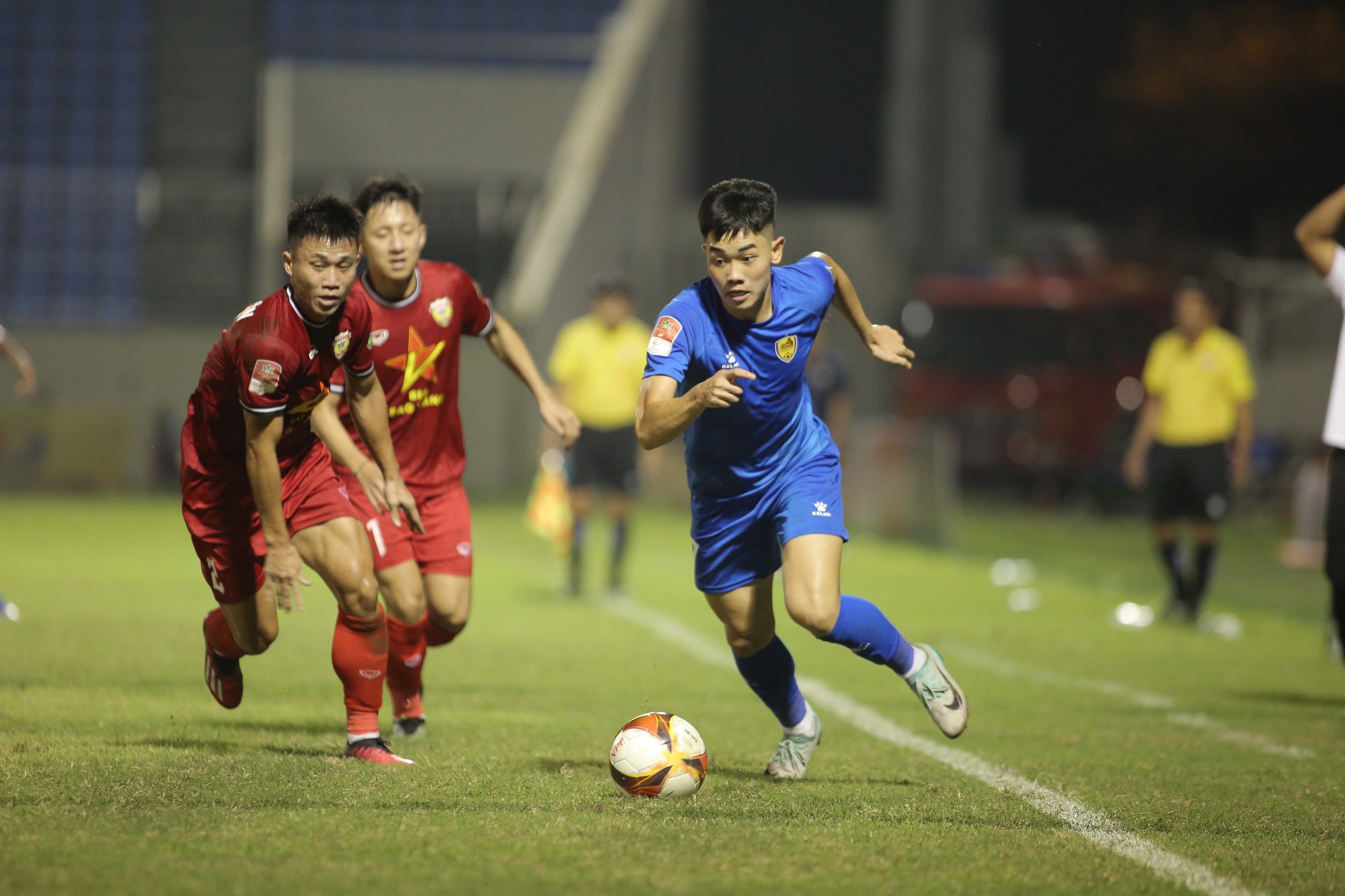 V-League hôm nay: HLV Gong Oh-kyun tiếp tục 'mạo hiểm' vì chiến thắng đầu tay? - Ảnh 2.