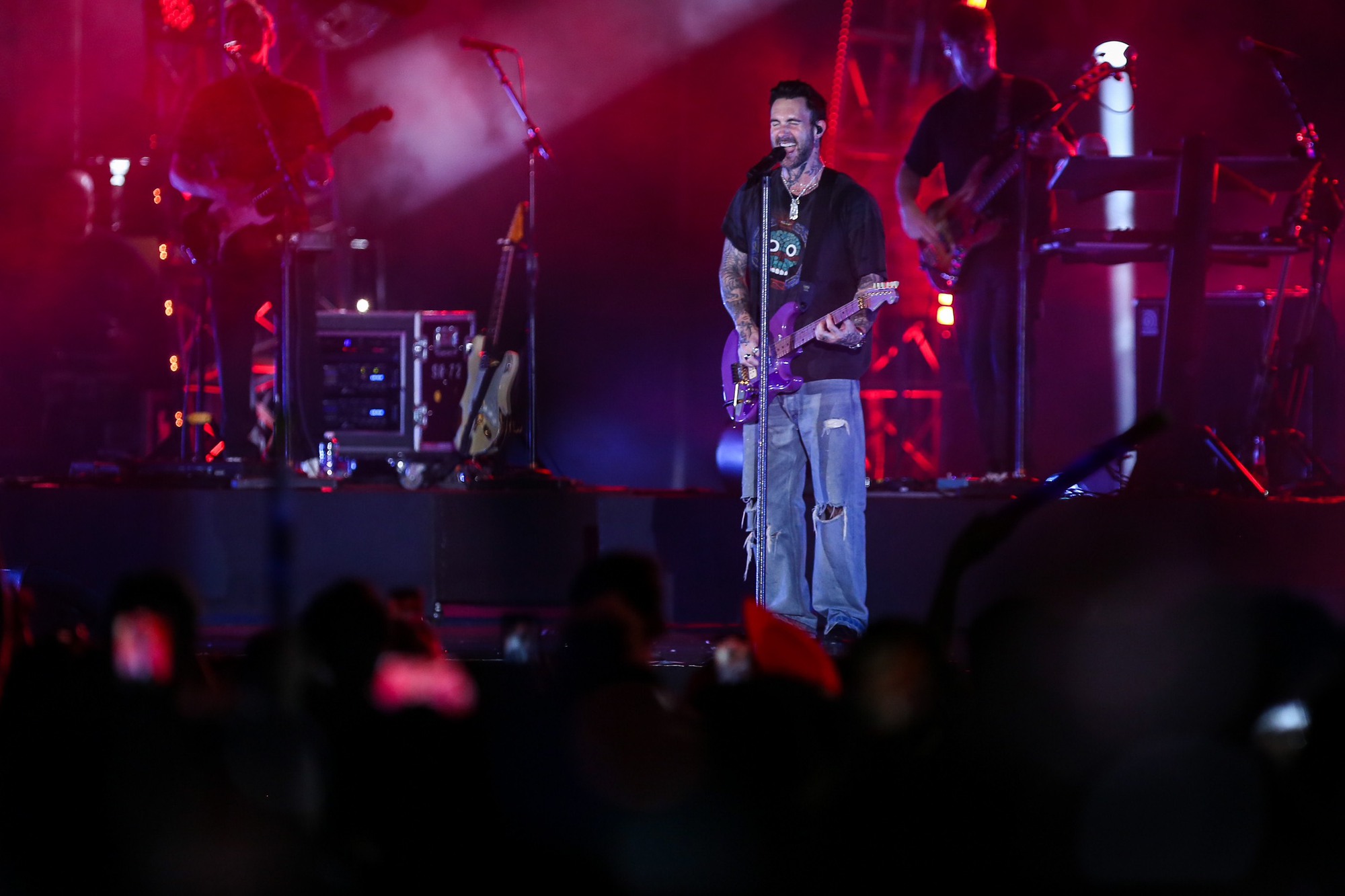 Maroon 5 bùng nổ tại đêm diễn ở Phú Quốc, hứa hẹn sẽ trở lại Việt Nam - Ảnh 9.