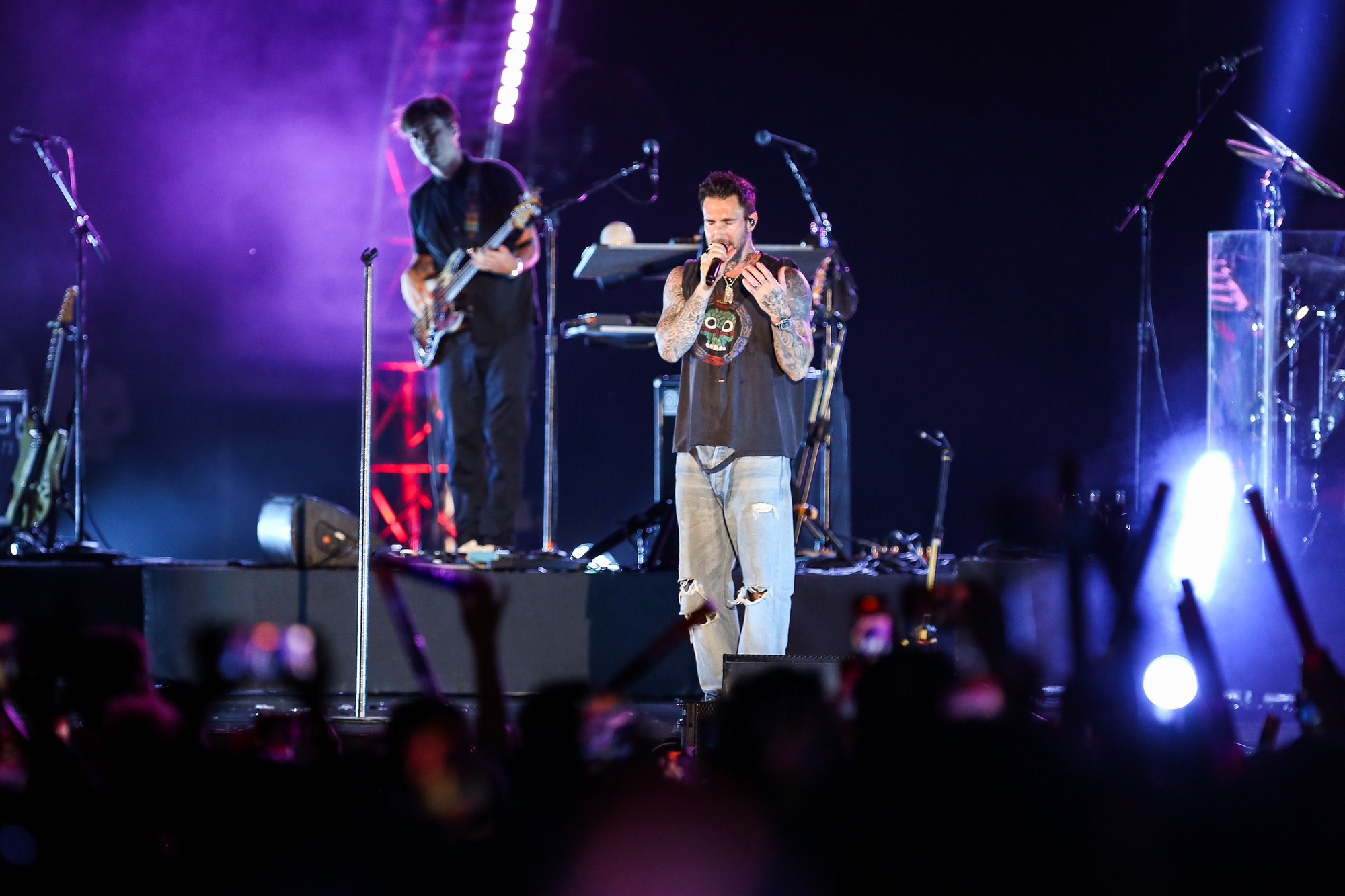 Maroon 5 bùng nổ tại đêm diễn ở Phú Quốc, hứa hẹn sẽ trở lại Việt Nam - Ảnh 2.