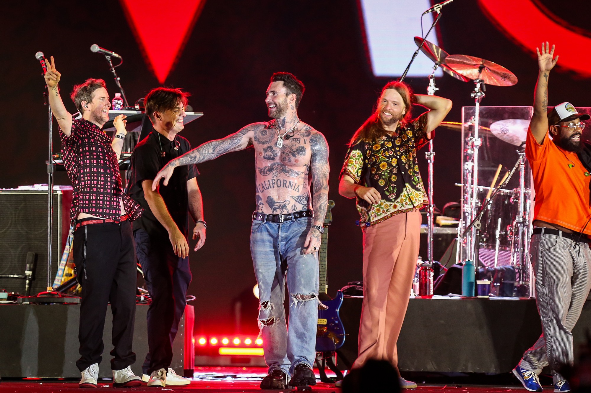 Maroon 5 bùng nổ tại đêm diễn ở Phú Quốc, hứa hẹn sẽ trở lại Việt Nam - Ảnh 16.