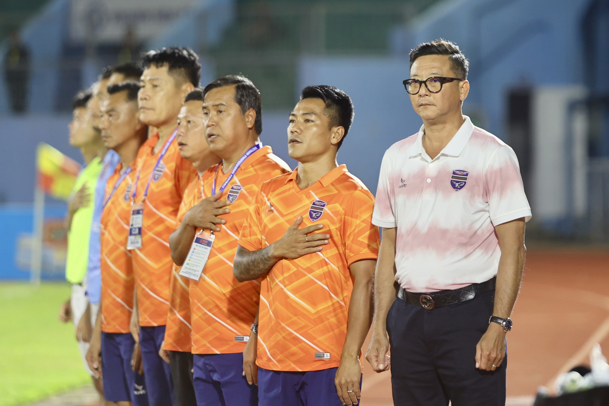 HLV Lê Huỳnh Đức trước cơ hội trở thành 'người mở đường' ở V-League - Ảnh 1.
